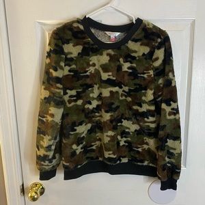 Soft camouflage sweatshirt